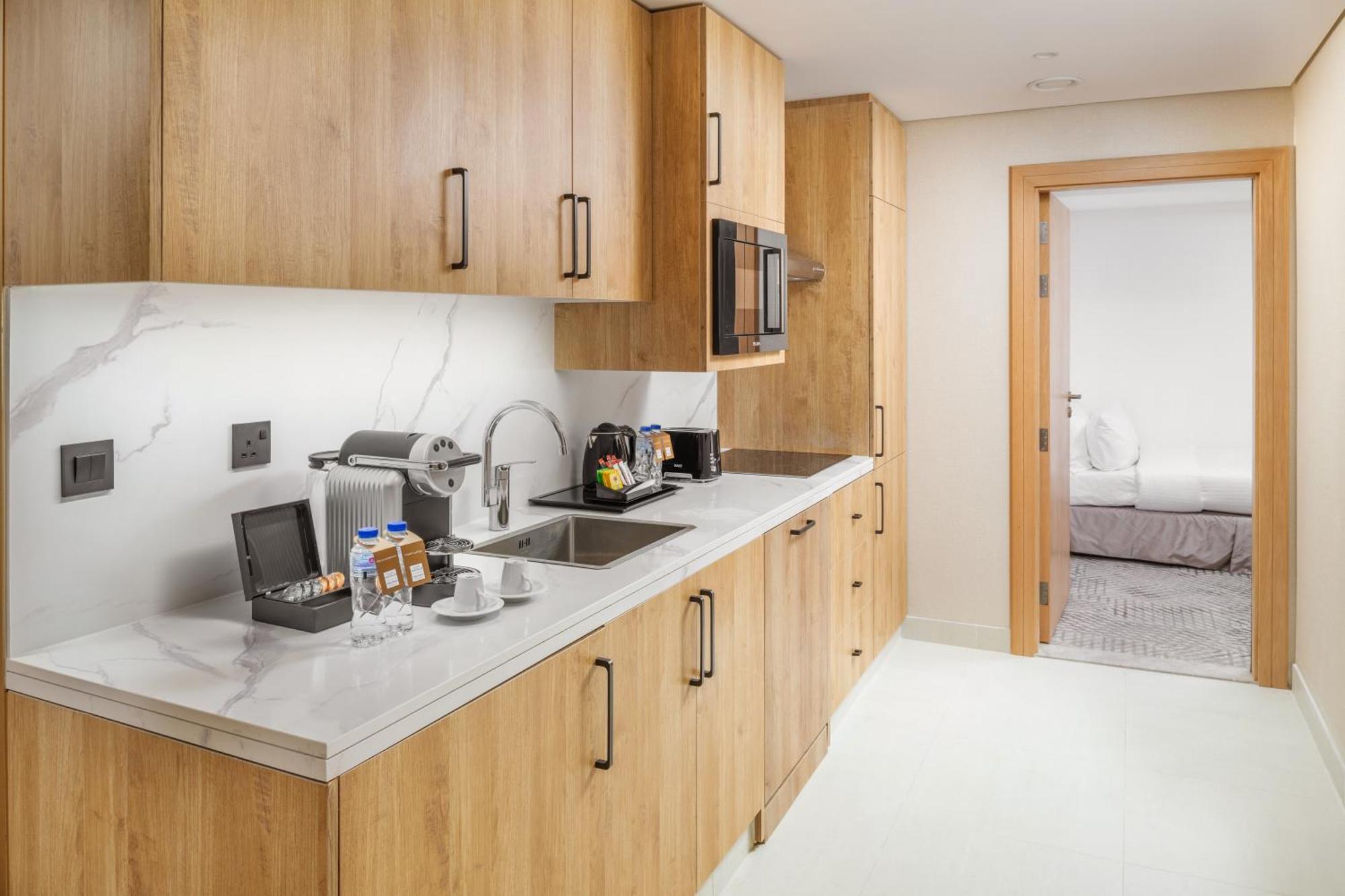 Taiba Suites Madinah Медина Екстериор снимка