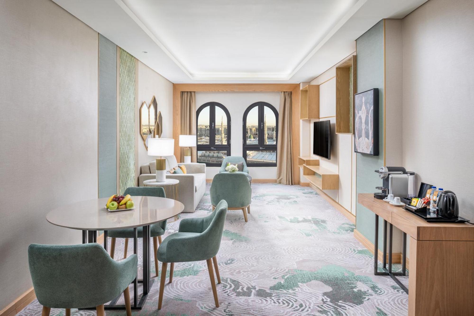 Taiba Suites Madinah Медина Екстериор снимка Suite