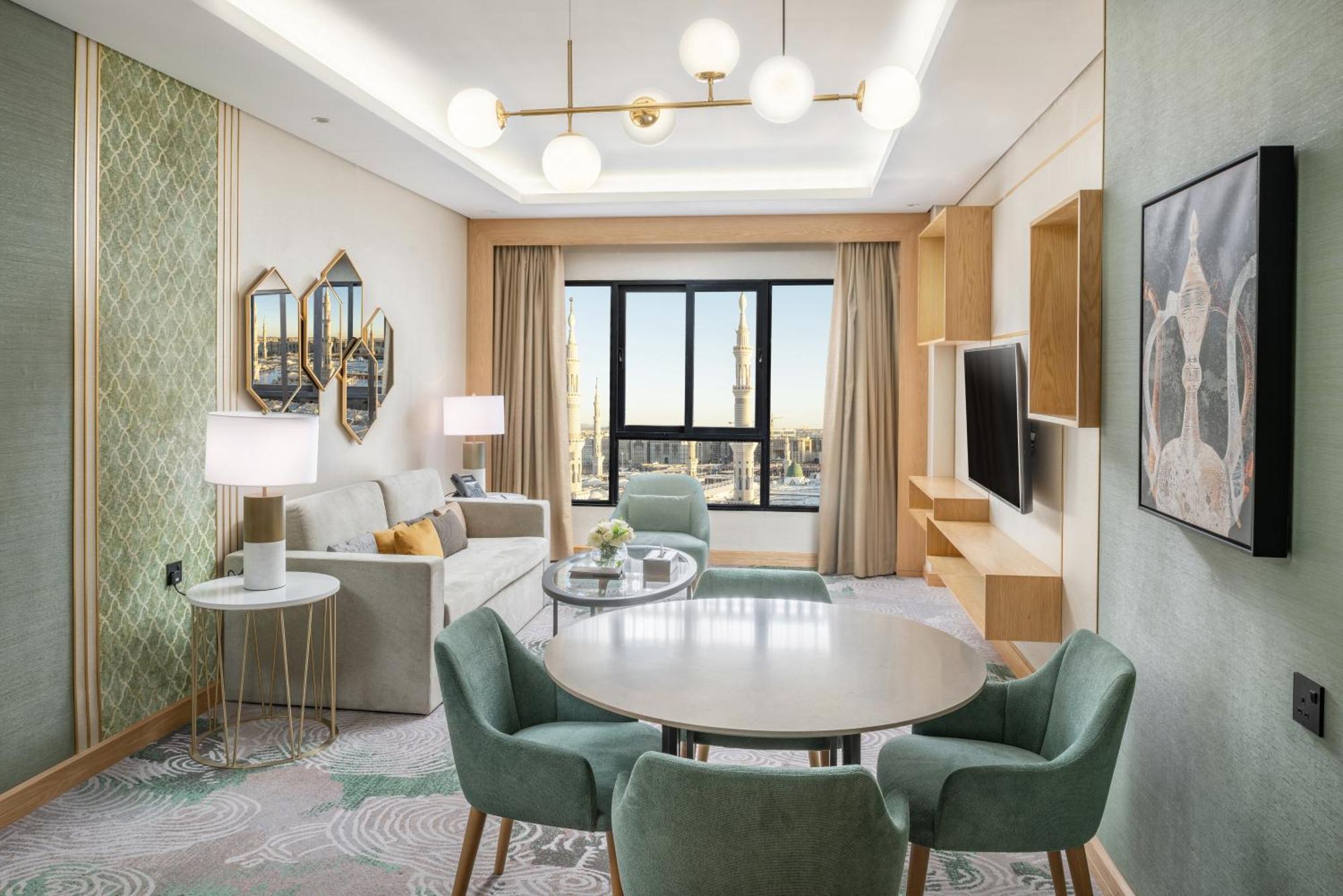 Taiba Suites Madinah Медина Екстериор снимка A suite at the hotel
