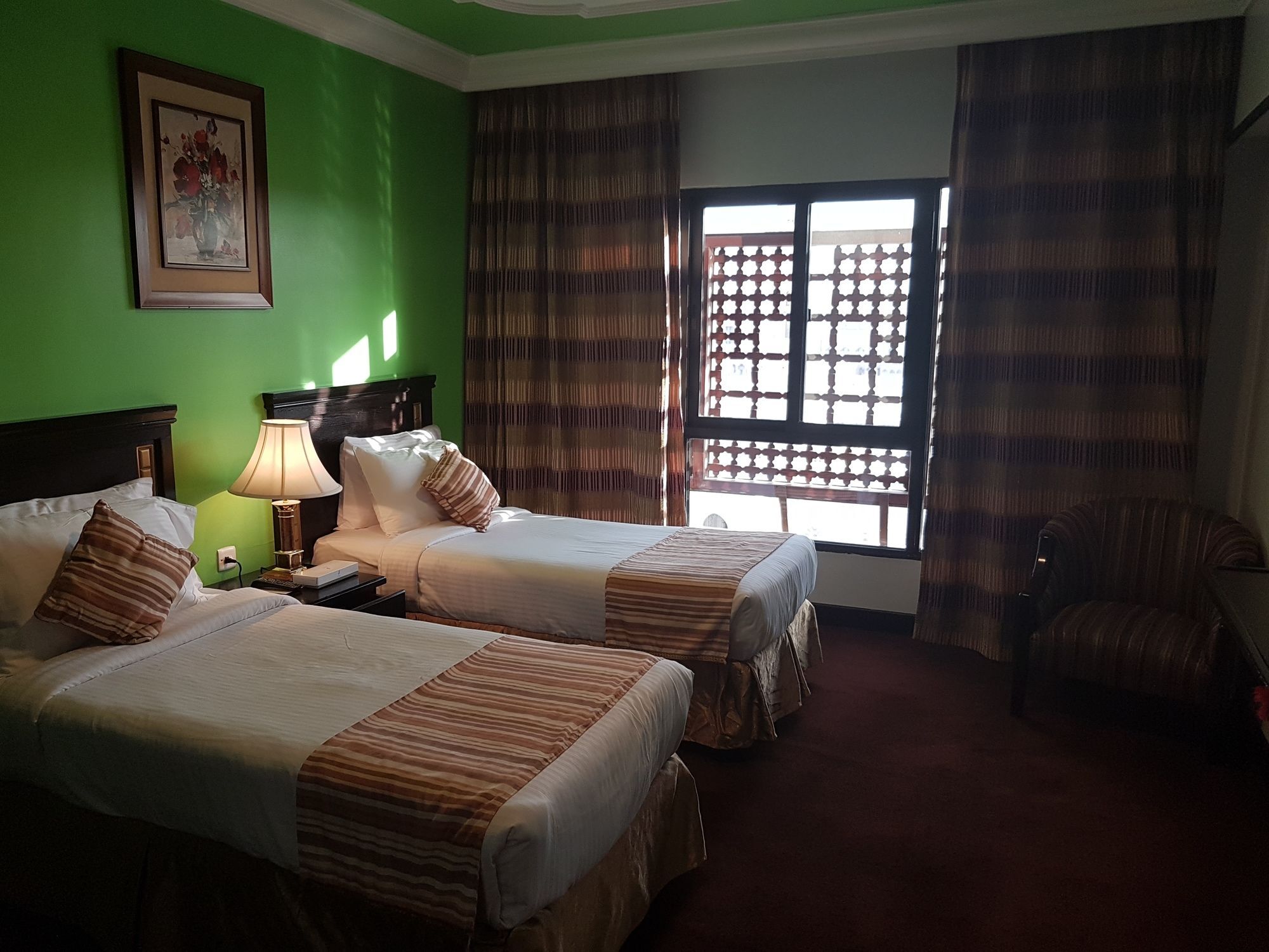 Taiba Suites Madinah Медина Екстериор снимка A room at the hotel